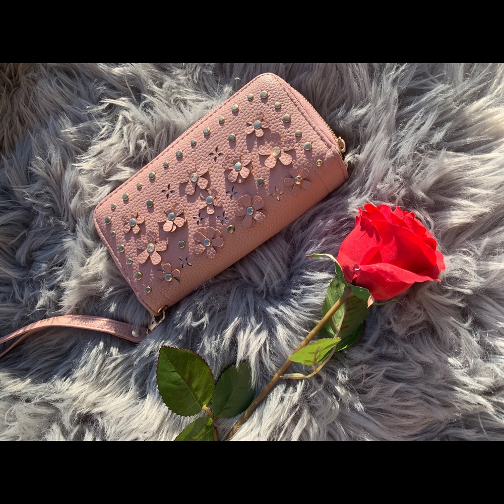 Blush pink flower wallet with wrist band